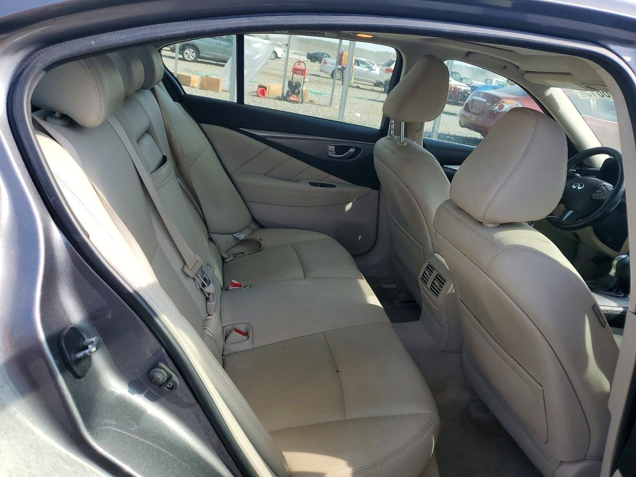 2015 INFINITI Q50 PREMIUM photo 10