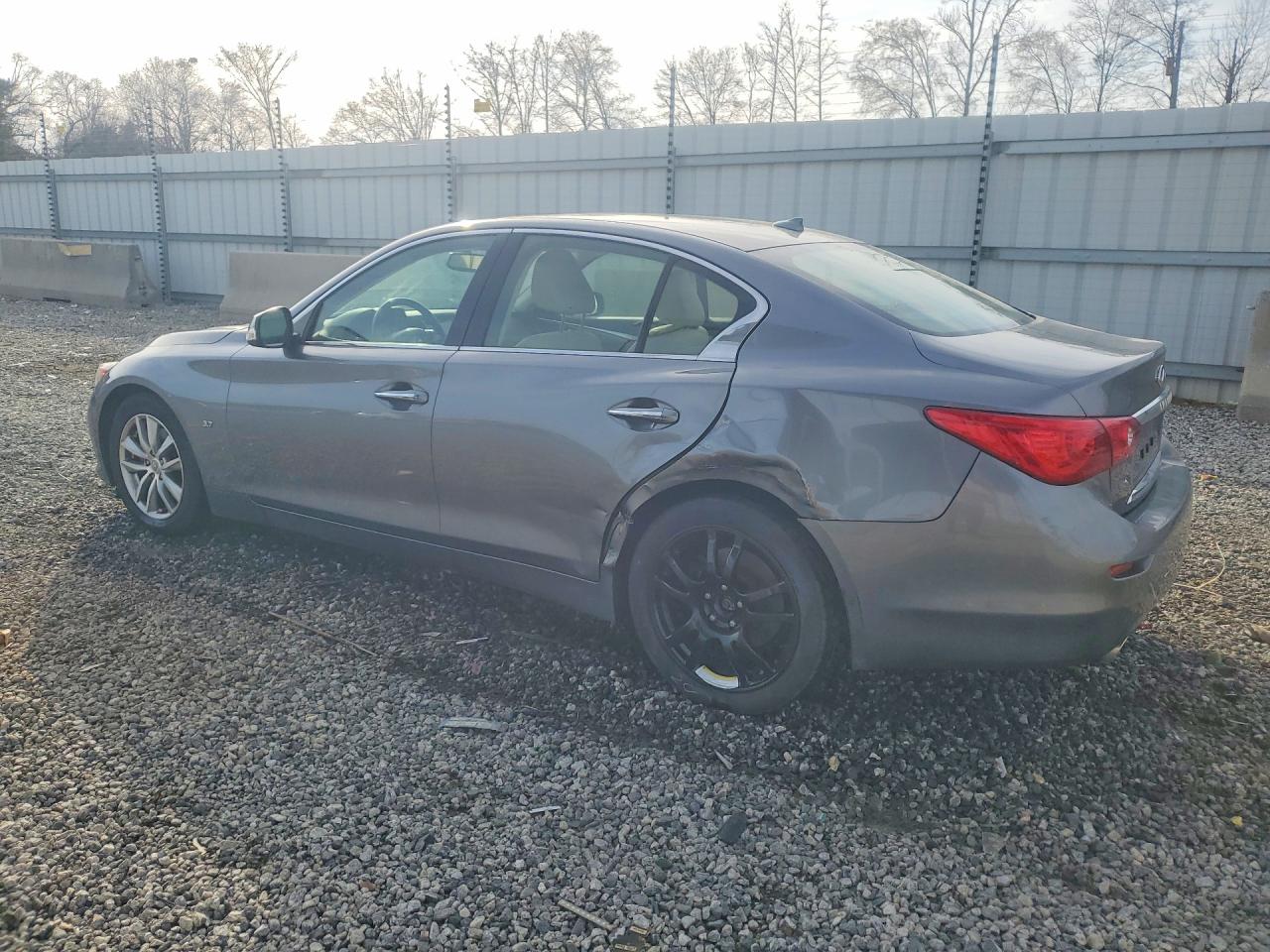 2015 INFINITI Q50 PREMIUM photo 2