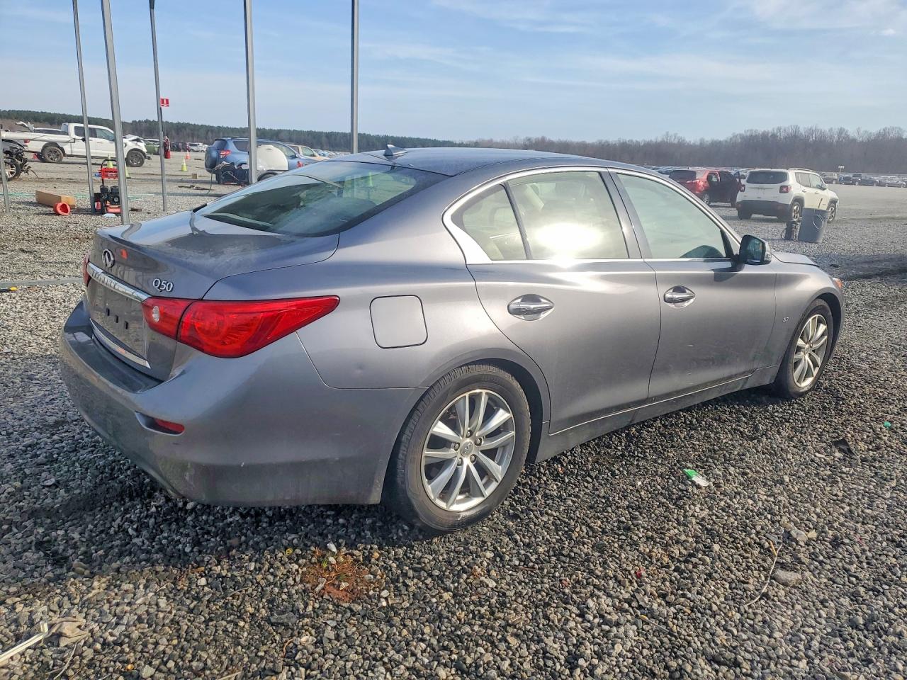 2015 INFINITI Q50 PREMIUM photo 3