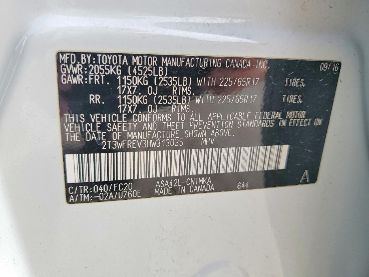 2017 TOYOTA RAV4 XLE photo 25