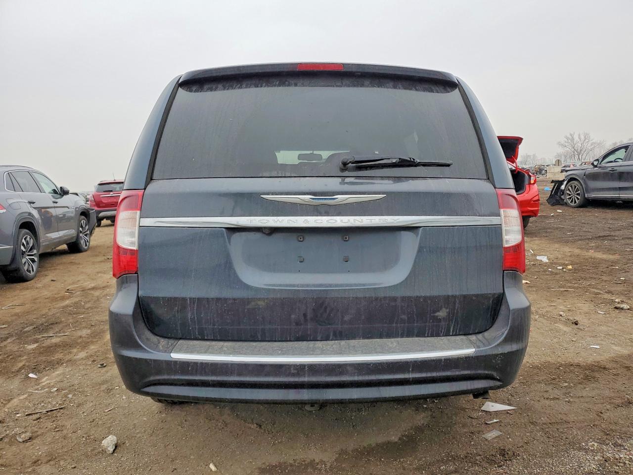 2013 CHRYSLER TOWN & COUNTRY TOURING photo 11
