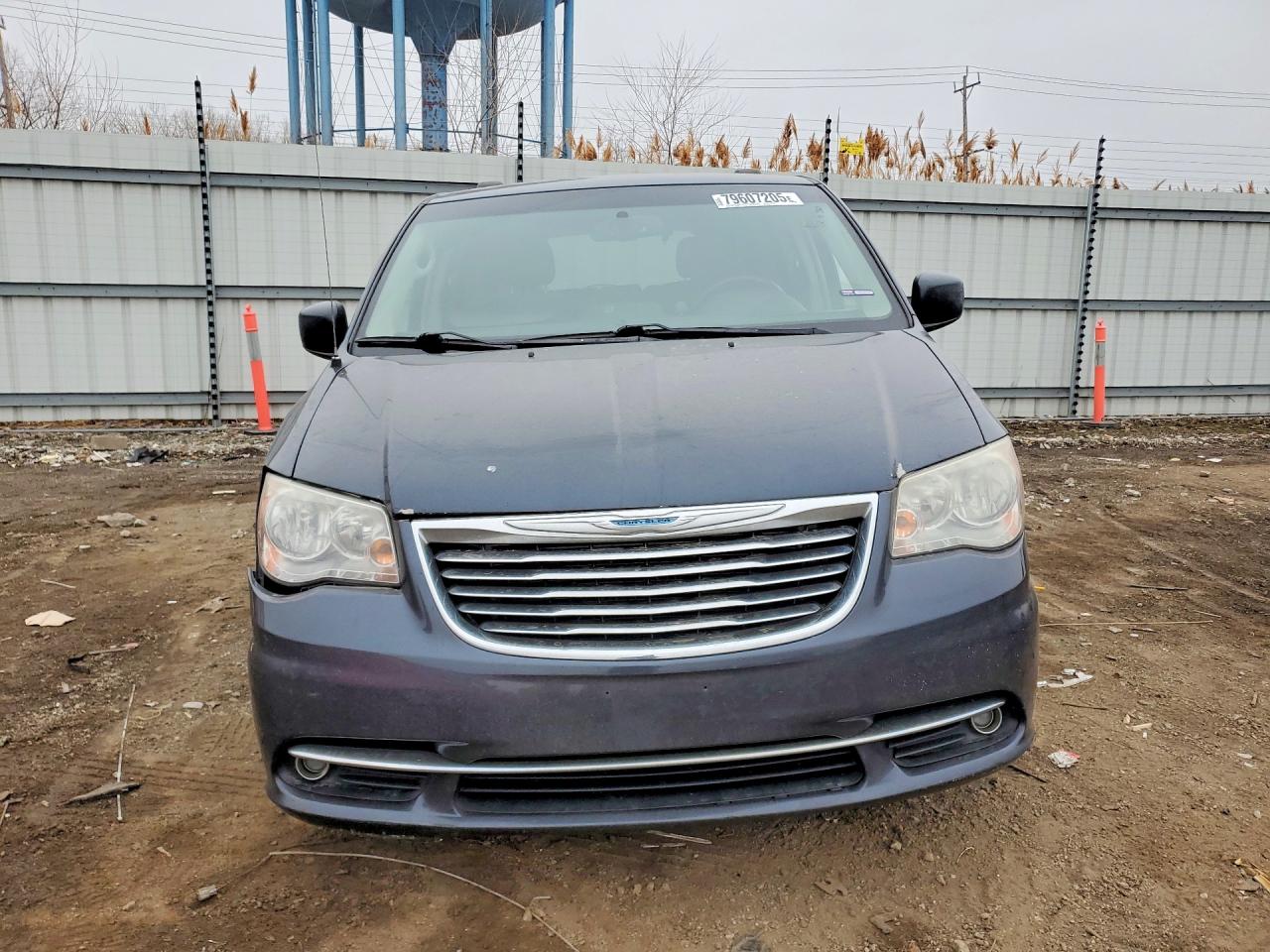2013 CHRYSLER TOWN & COUNTRY TOURING photo 9
