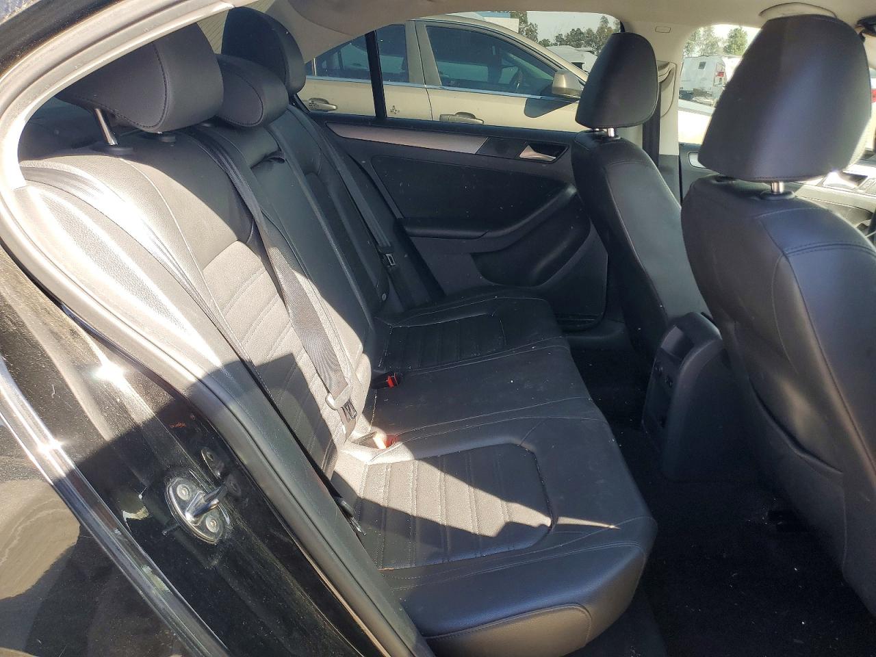 2014 VOLKSWAGEN JETTA SEL photo 19