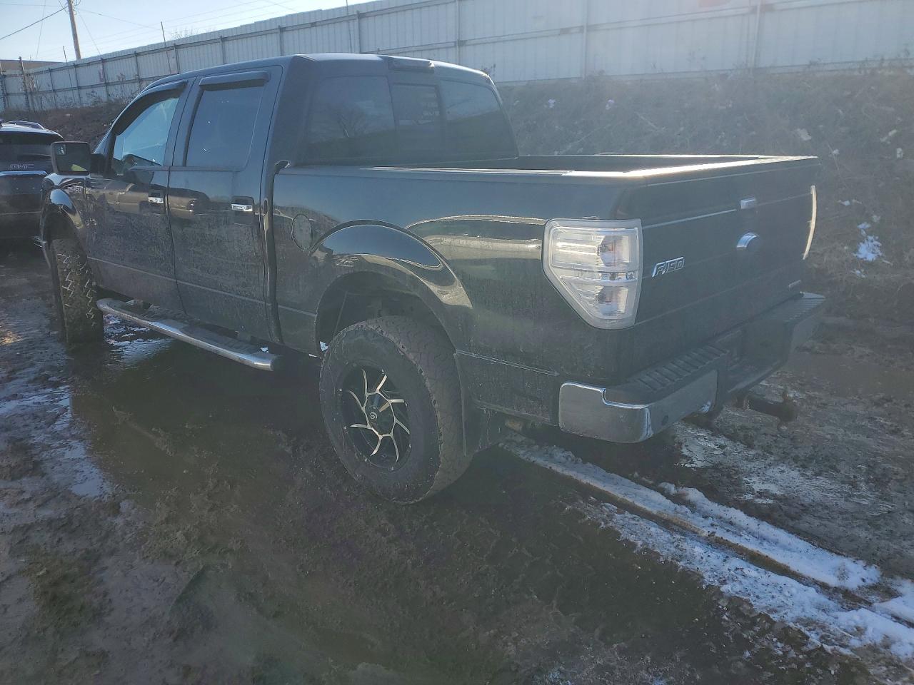 2014 FORD F150 SUPERCREW photo 2
