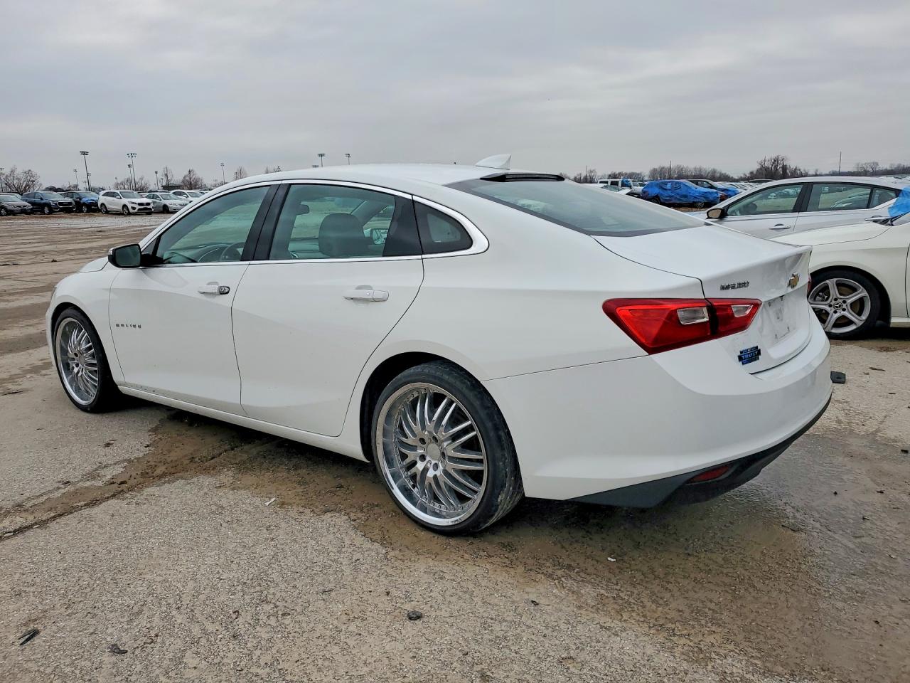 2016 CHEVROLET MALIBU HYBRID photo 3