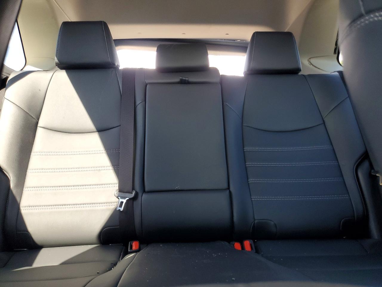2025 TOYOTA RAV4 XLE PREMIUM photo 10