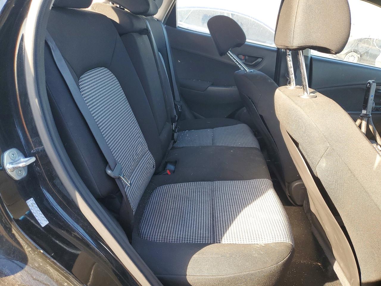 2022 HYUNDAI KONA SE photo 31