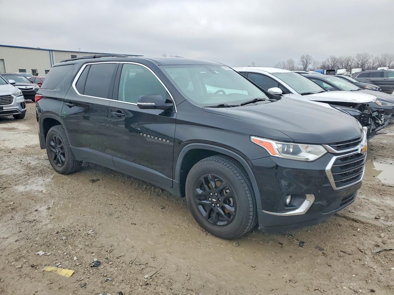 2019 CHEVROLET TRAVERSE LT photo 4