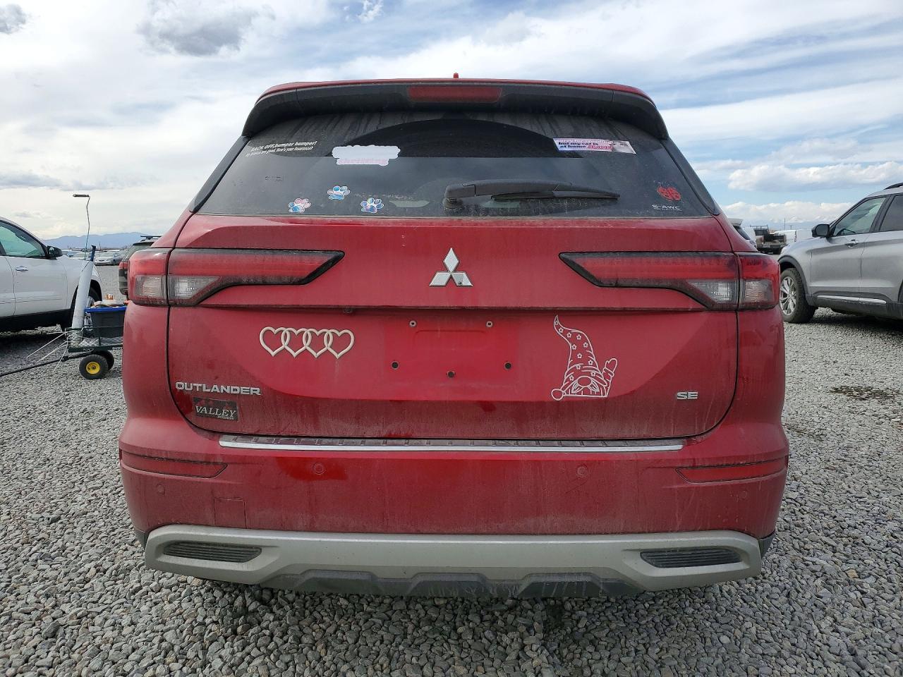 2024 MITSUBISHI OUTLANDER photo 6