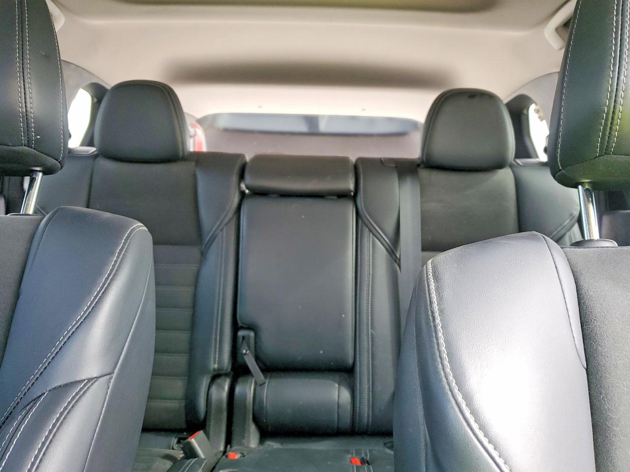 2024 MITSUBISHI OUTLANDER photo 10