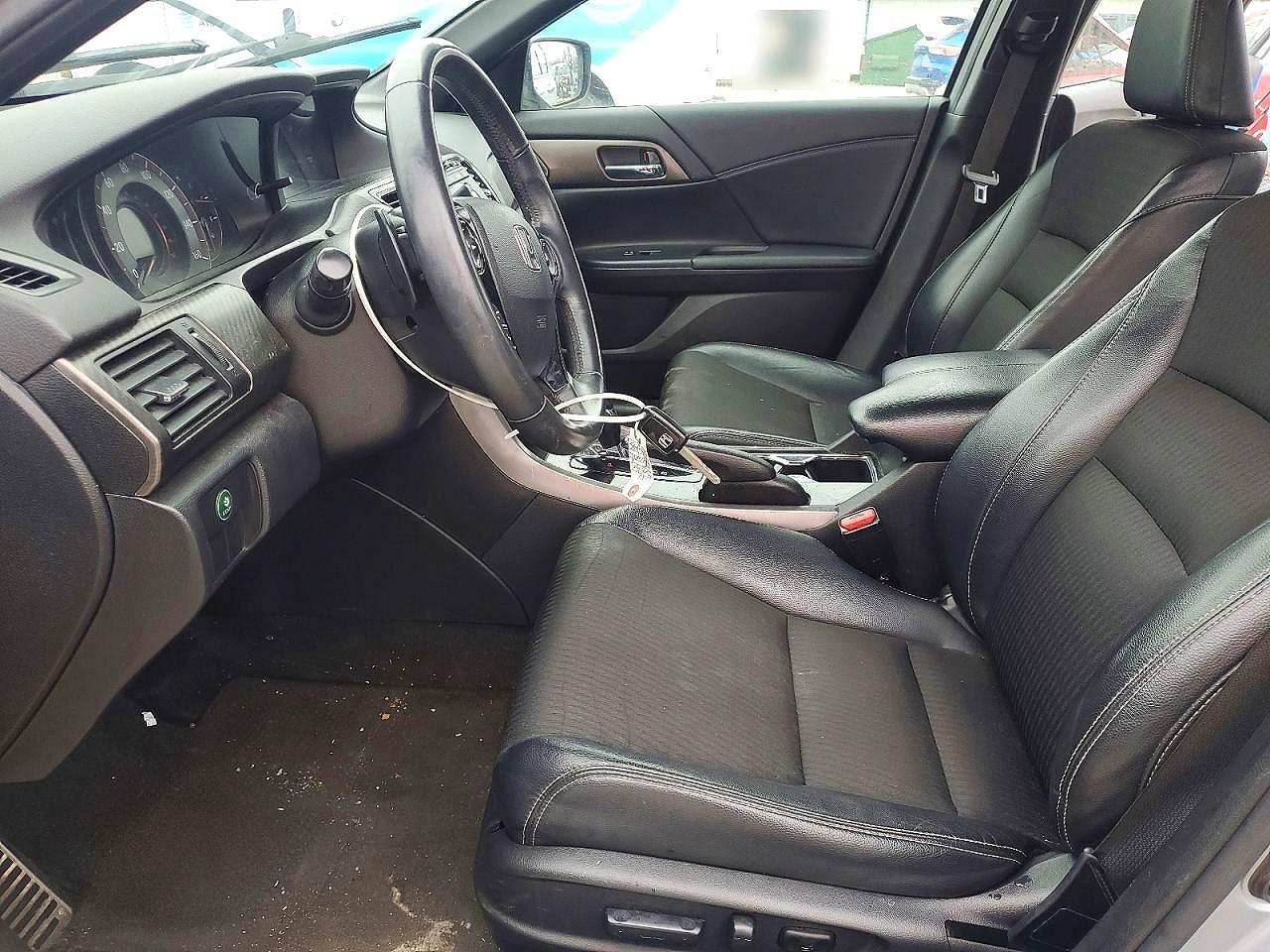 2016 HONDA ACCORD SPORT photo 13