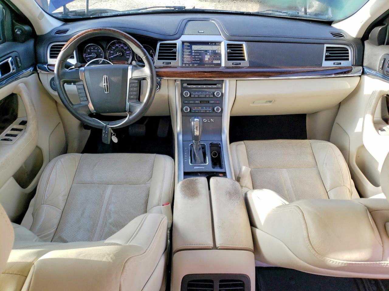 2011 LINCOLN MKS photo 15