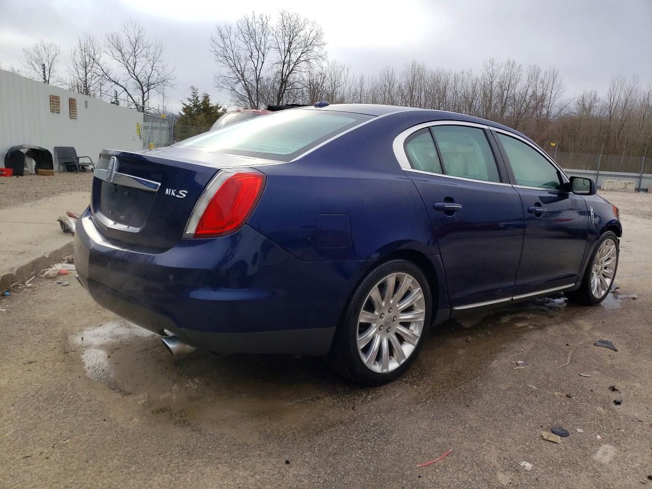 2011 LINCOLN MKS photo 5