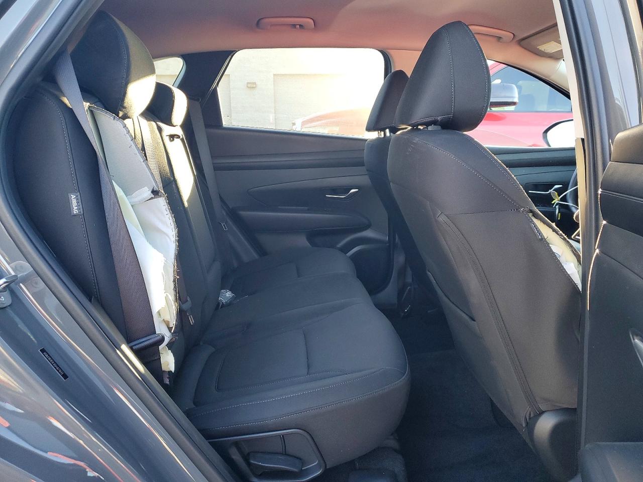 2025 HYUNDAI TUCSON SEL photo 19