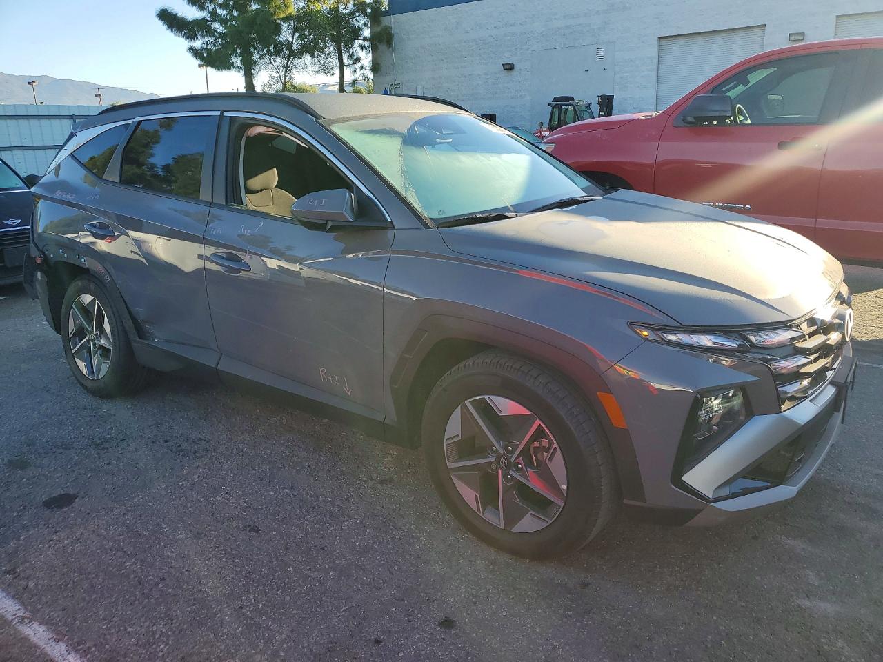 2025 HYUNDAI TUCSON SEL photo 7