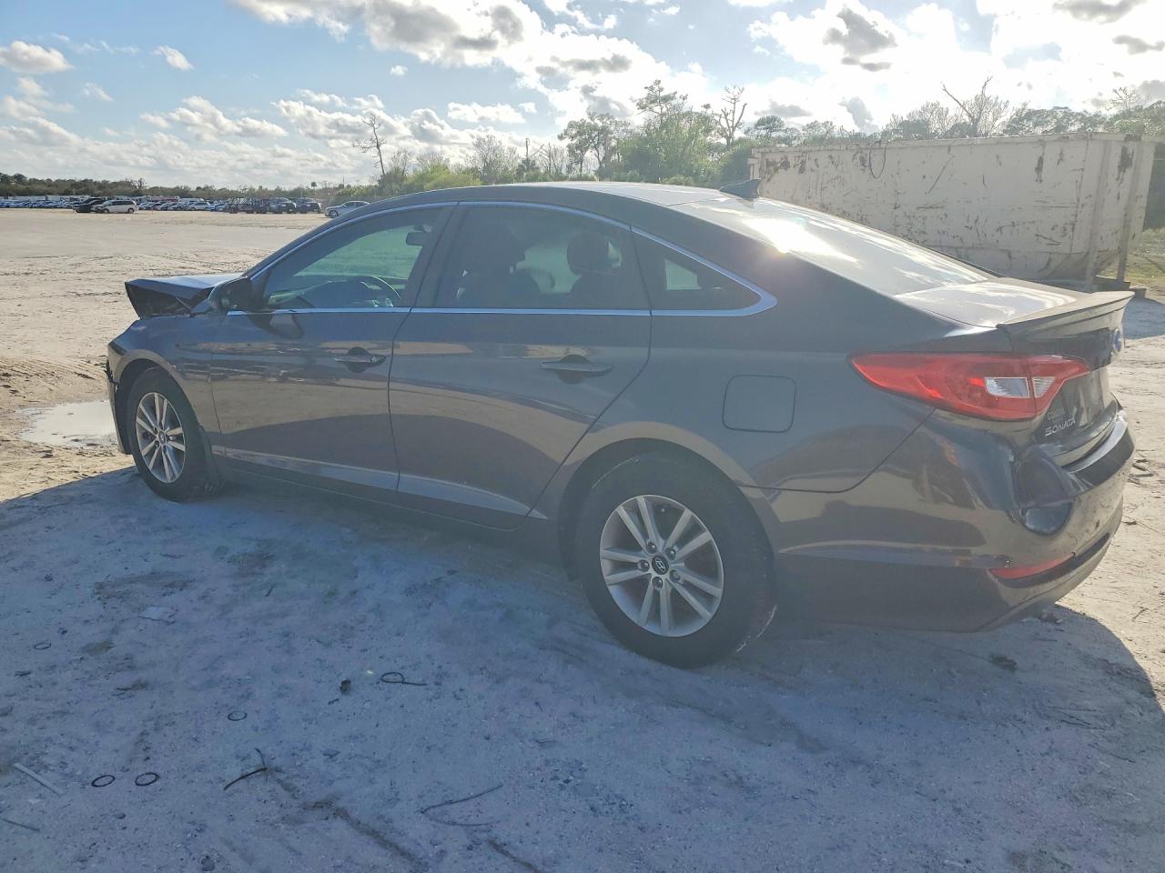 2015 HYUNDAI SONATA SE photo 4