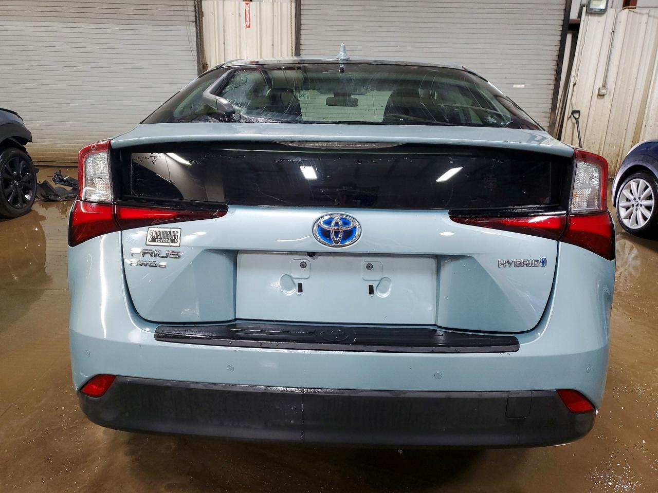 2019 TOYOTA PRIUS LE AWD-E photo 6