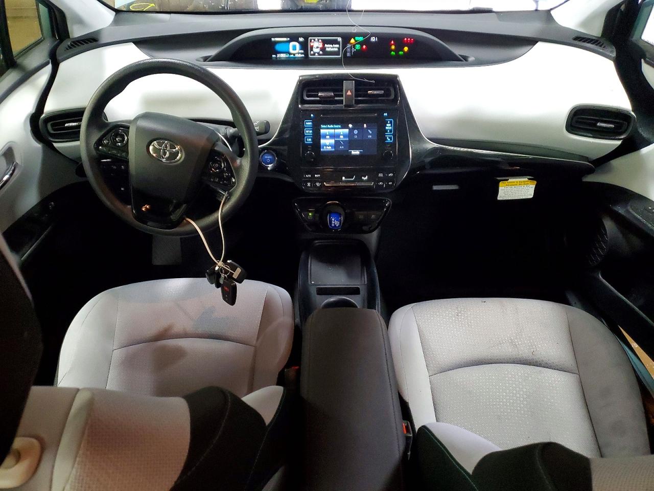 2019 TOYOTA PRIUS LE AWD-E photo 8