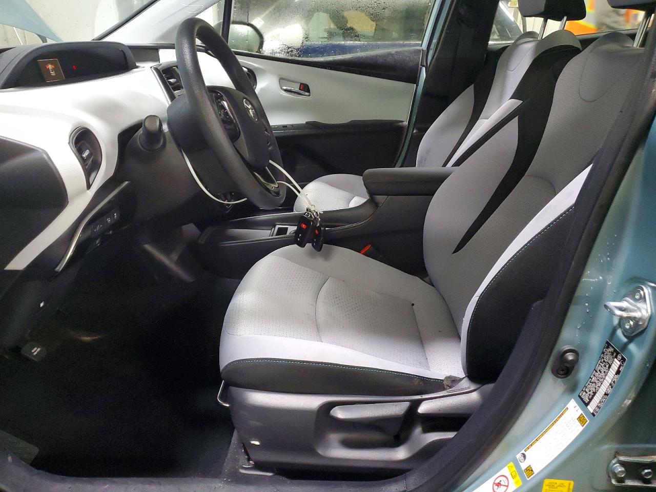 2019 TOYOTA PRIUS LE AWD-E photo 7