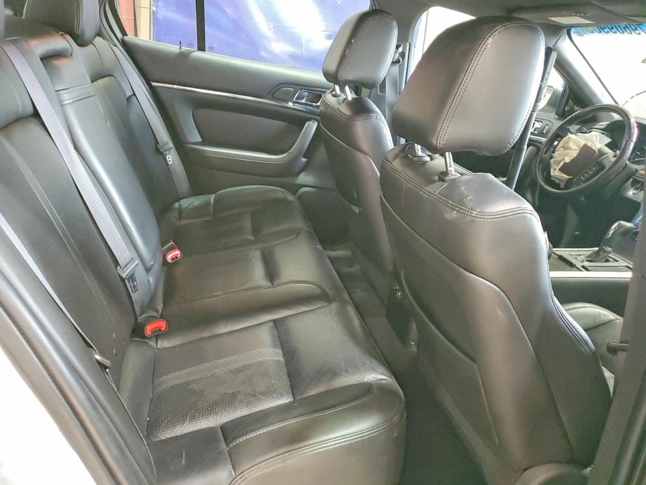2010 LINCOLN MKS photo 28