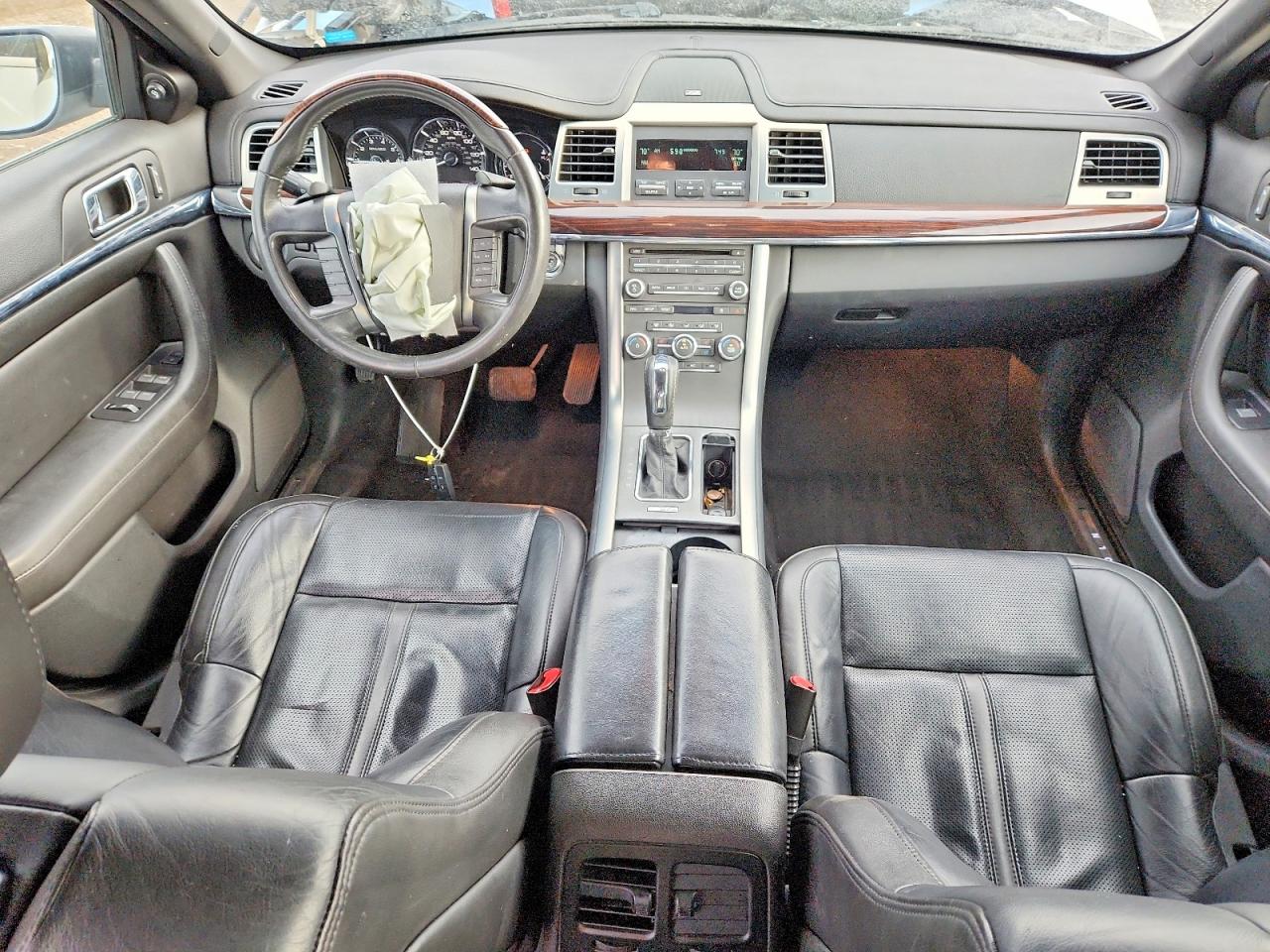 2010 LINCOLN MKS photo 22