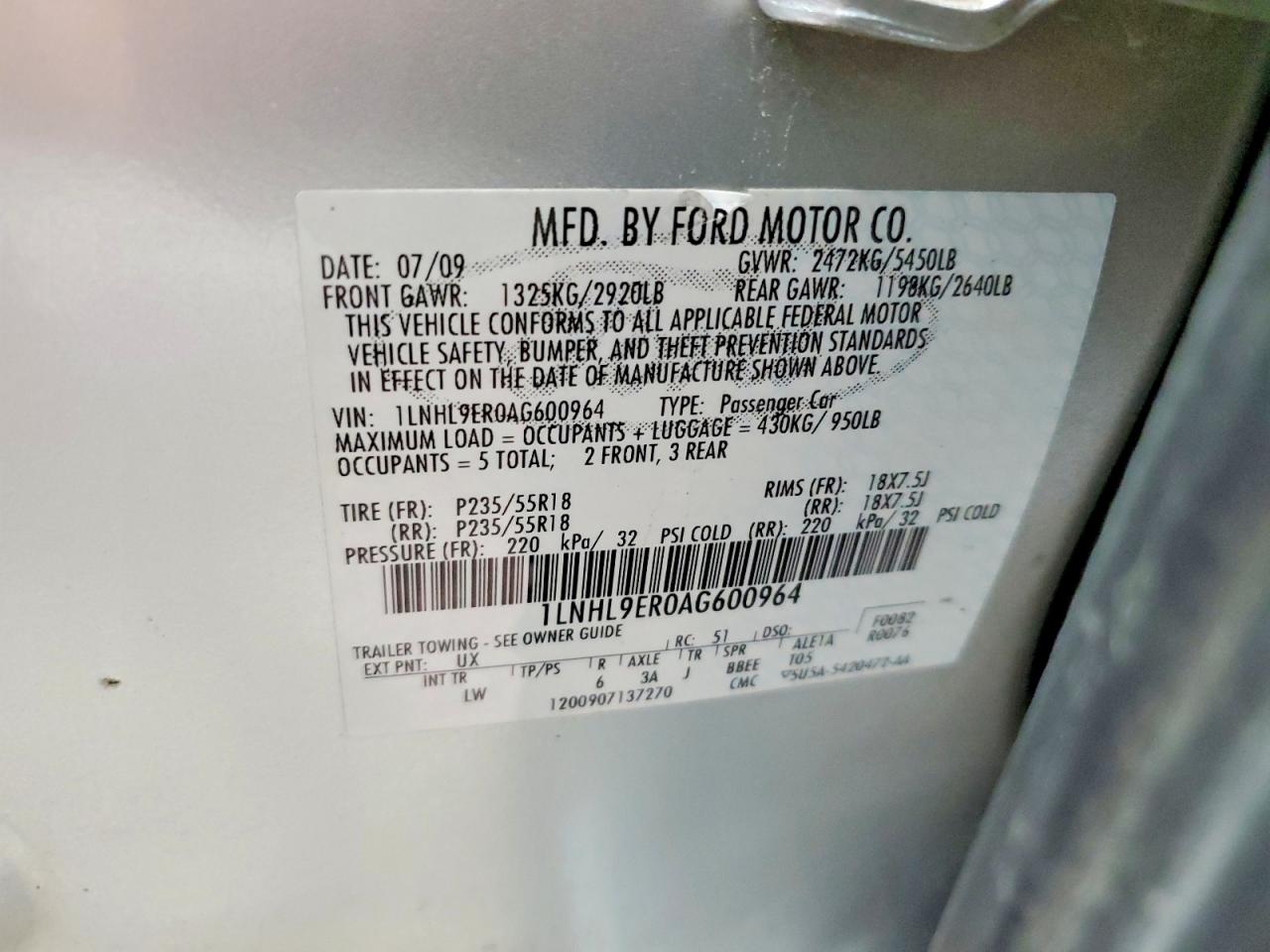 2010 LINCOLN MKS photo 34