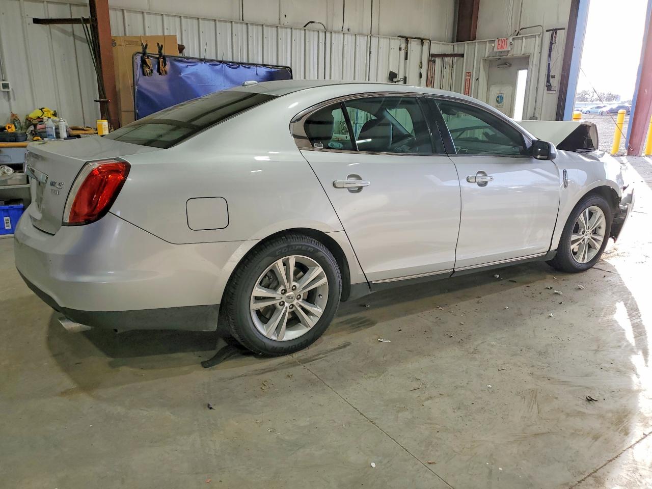 2010 LINCOLN MKS photo 7