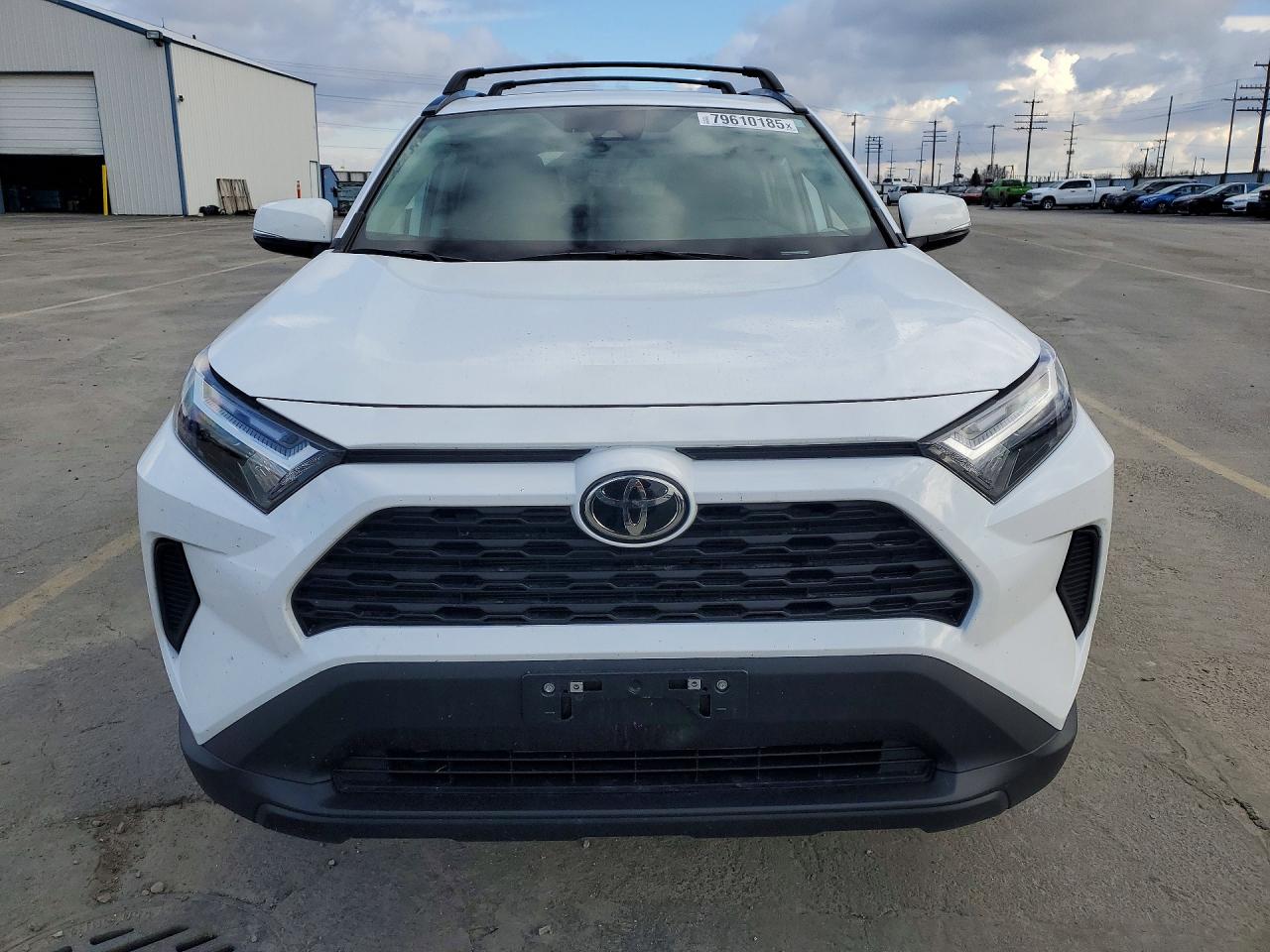 2025 TOYOTA RAV4 XLE photo 5