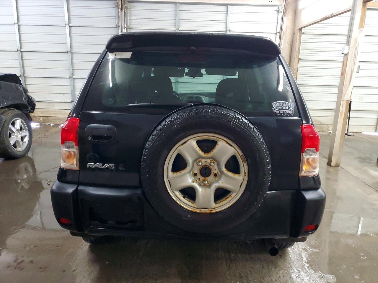 2002 TOYOTA RAV4 BASE photo 6