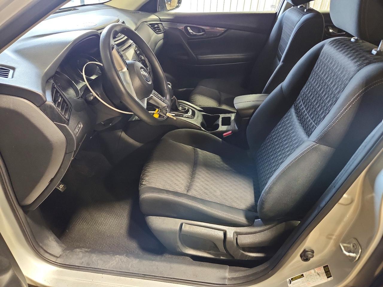 2017 NISSAN ROGUE S photo 13