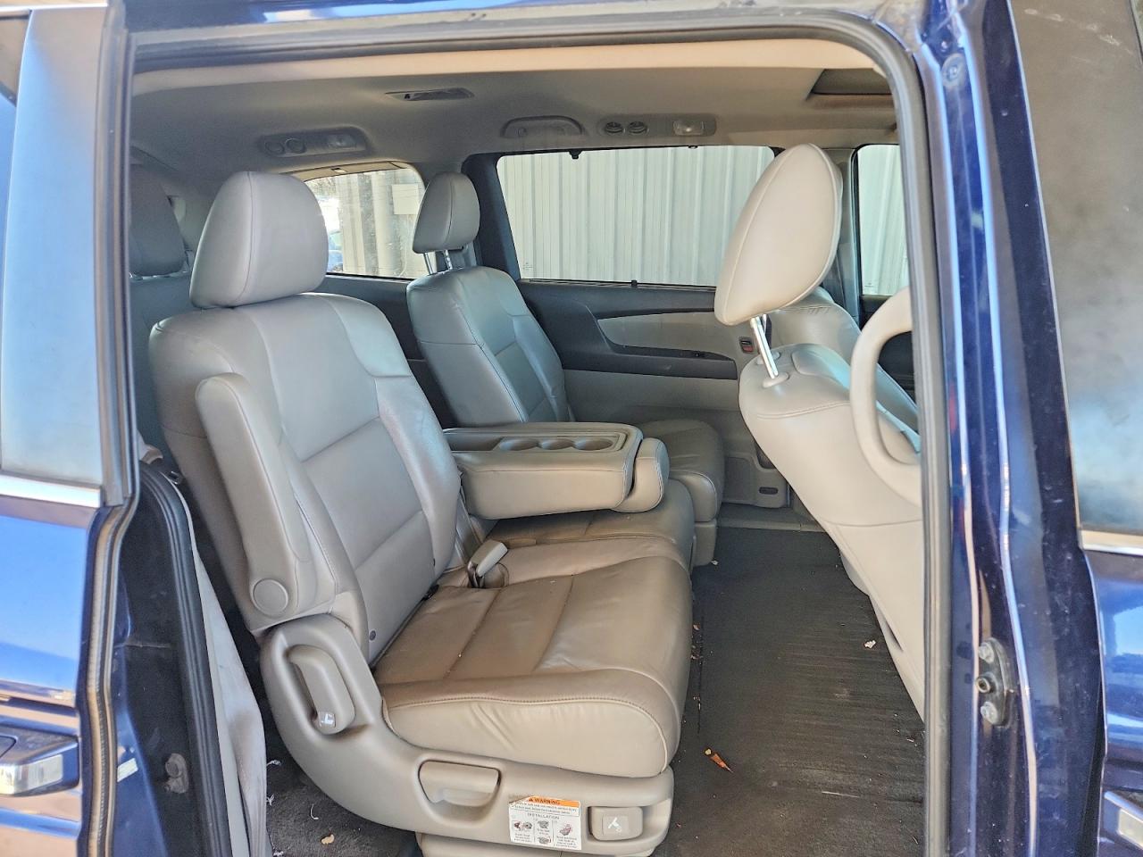 2014 HONDA ODYSSEY EXL photo 11