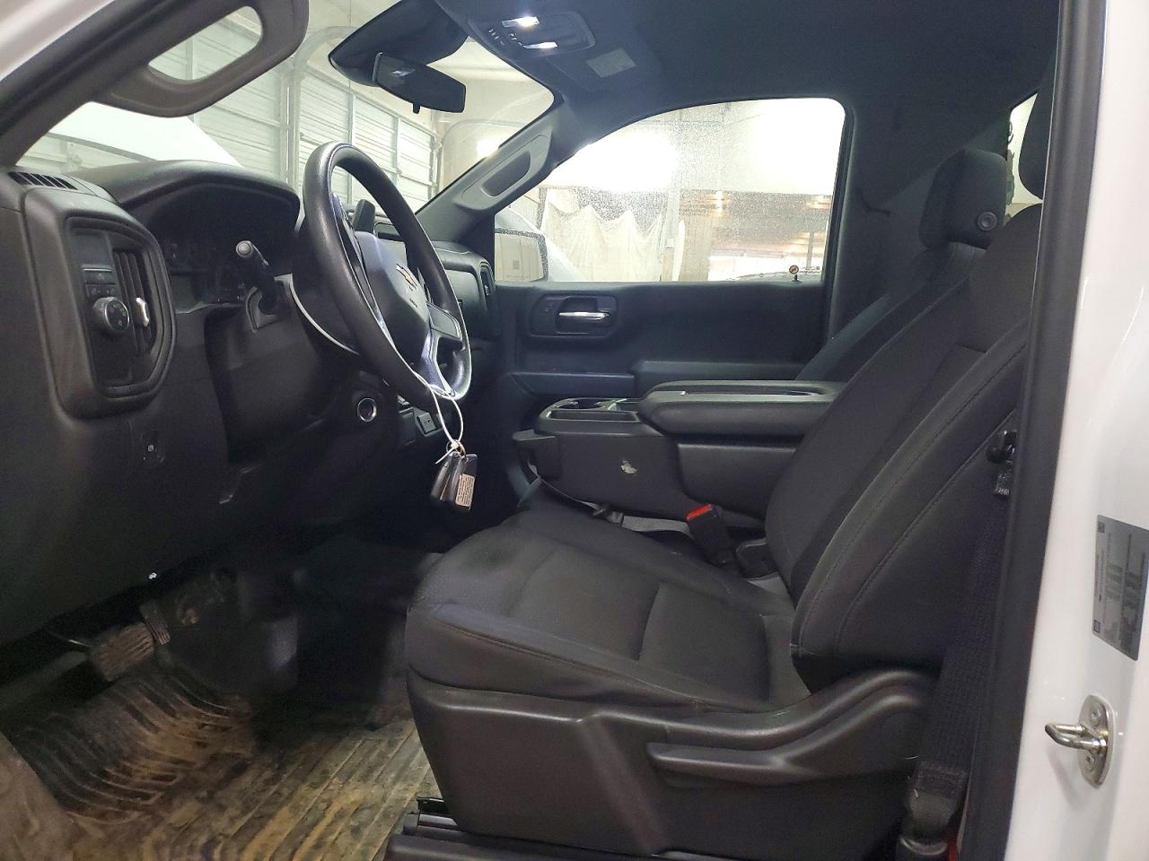 2024 CHEVROLET SILVERADO C1500 photo 19