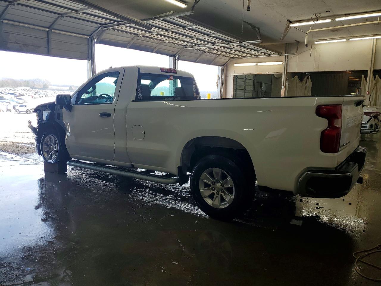 2024 CHEVROLET SILVERADO C1500 photo 4