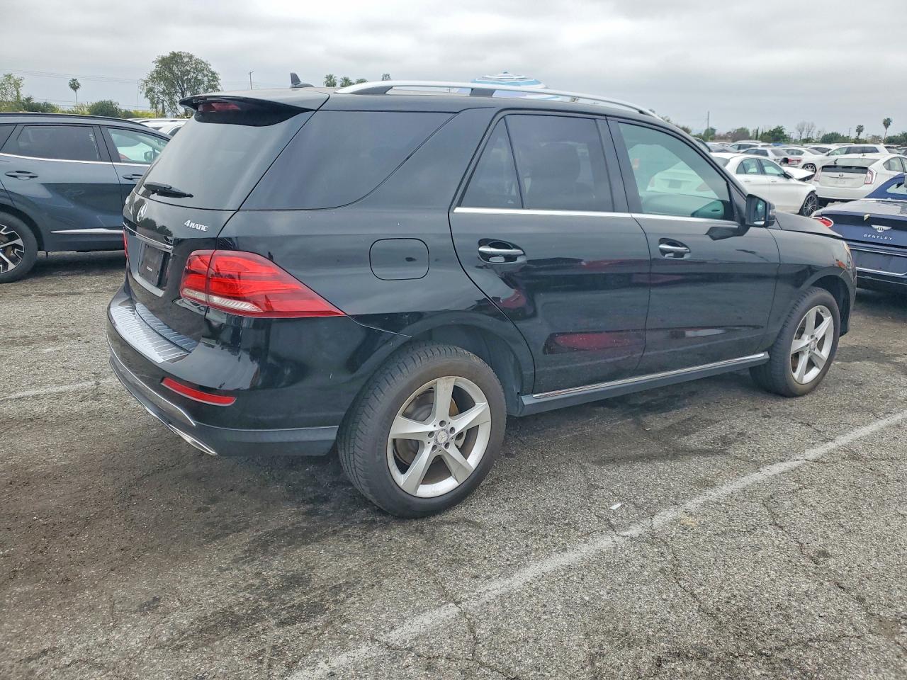 2016 MERCEDES-BENZ GLE 350 4MATIC photo 5