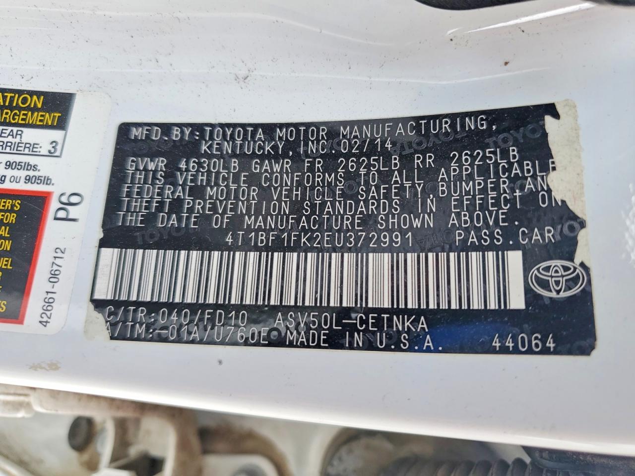 2014 TOYOTA CAMRY LE photo 12