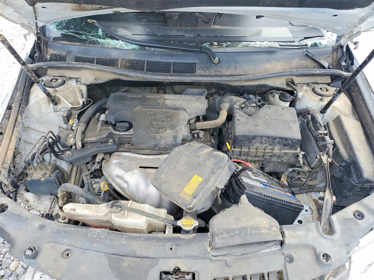 2014 TOYOTA CAMRY LE photo 11