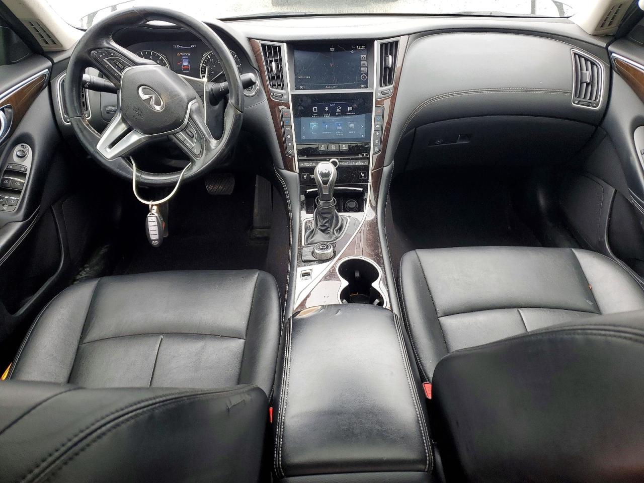 2018 INFINITI Q50 3.0T LUXE photo 15