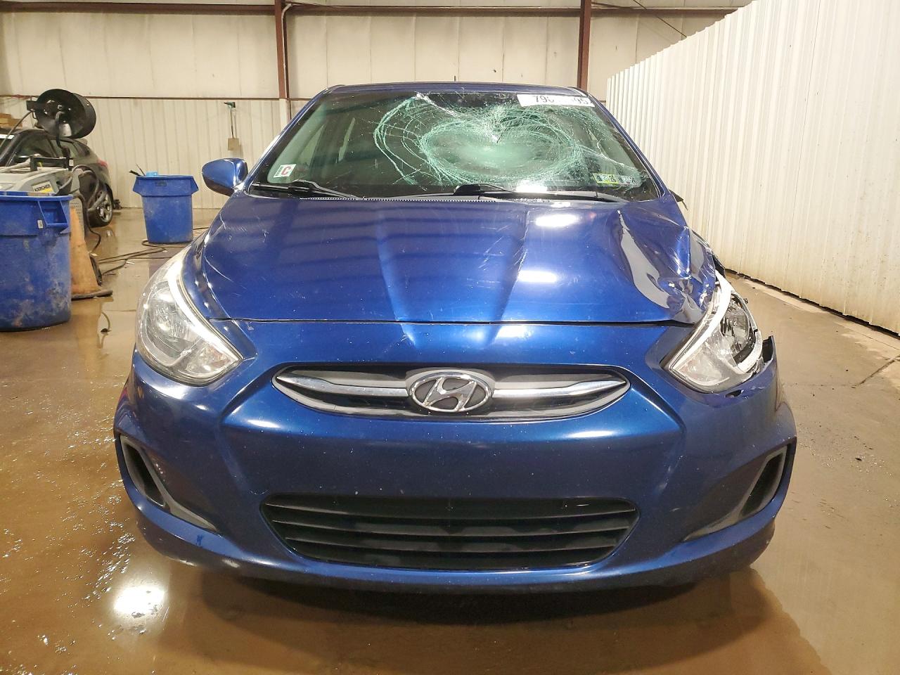 2016 HYUNDAI ACCENT SE photo 9