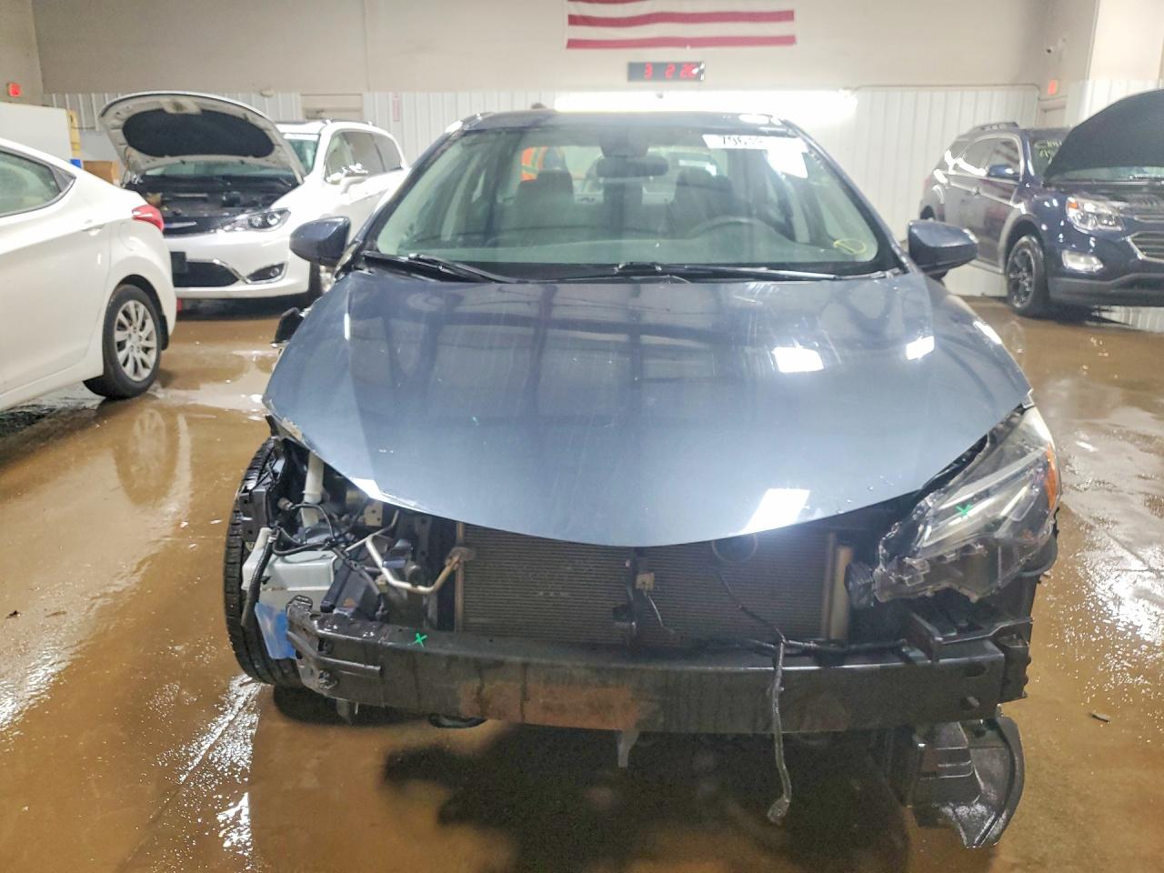 2017 TOYOTA COROLLA LE photo 9