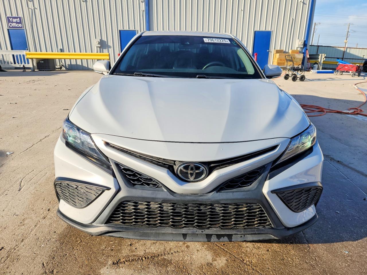 2022 TOYOTA CAMRY SE photo 9