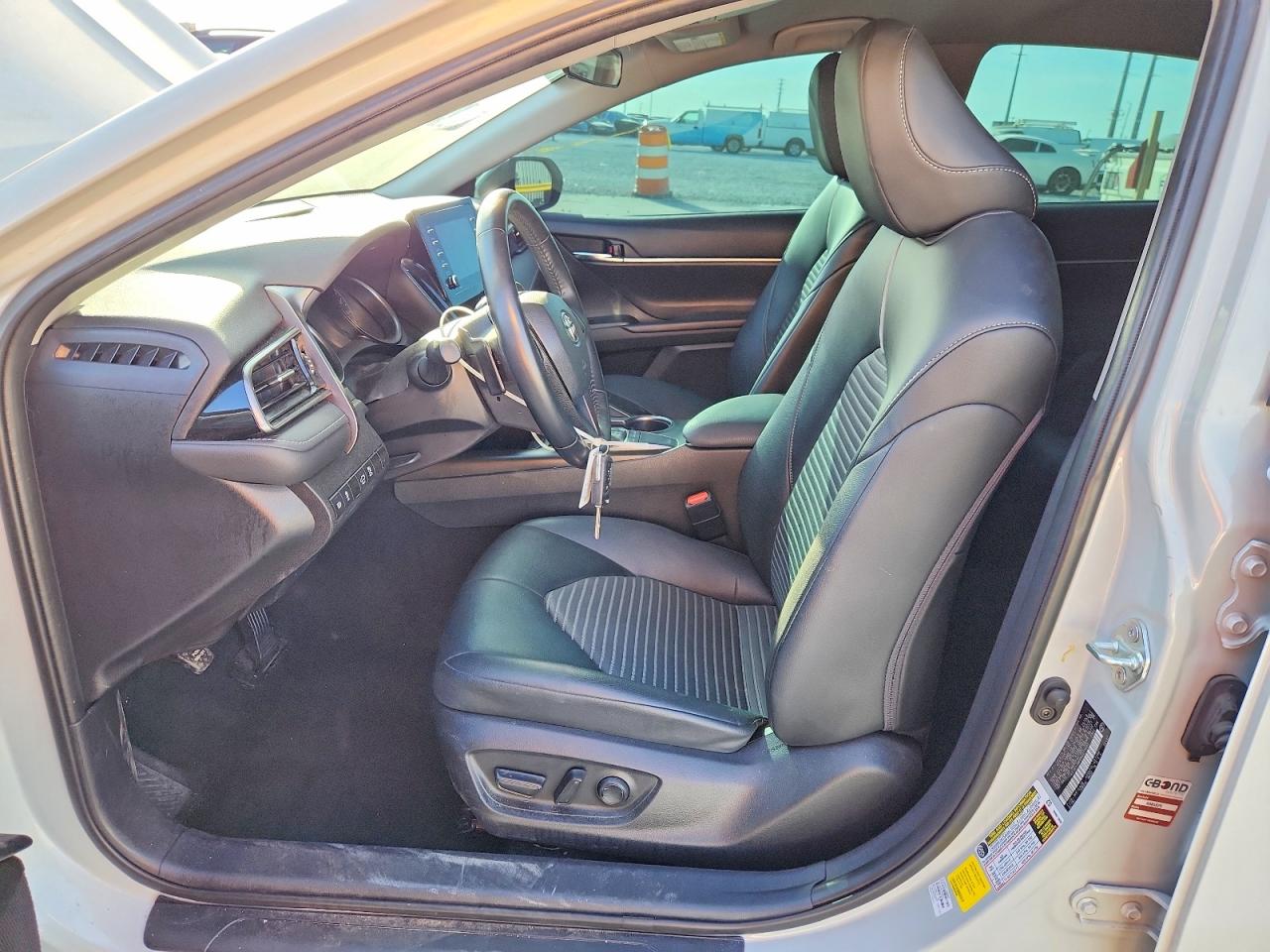 2022 TOYOTA CAMRY SE photo 13