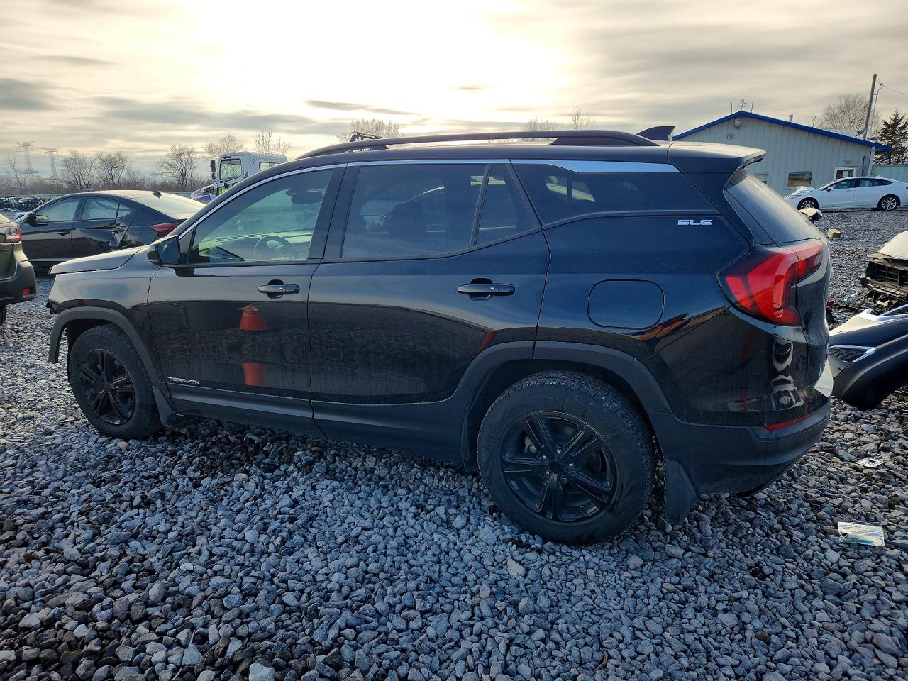 2019 GMC TERRAIN SLE photo 3