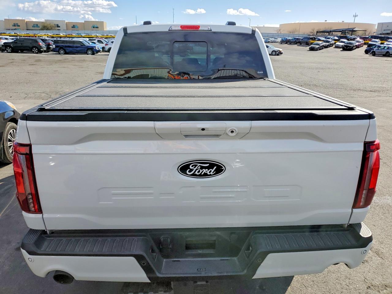2025 FORD F150 LARIAT photo 11