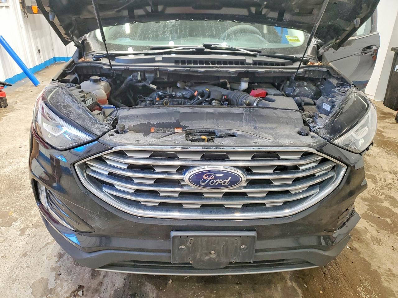 2019 FORD EDGE photo 23