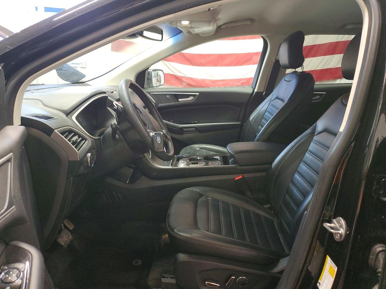 2019 FORD EDGE photo 13