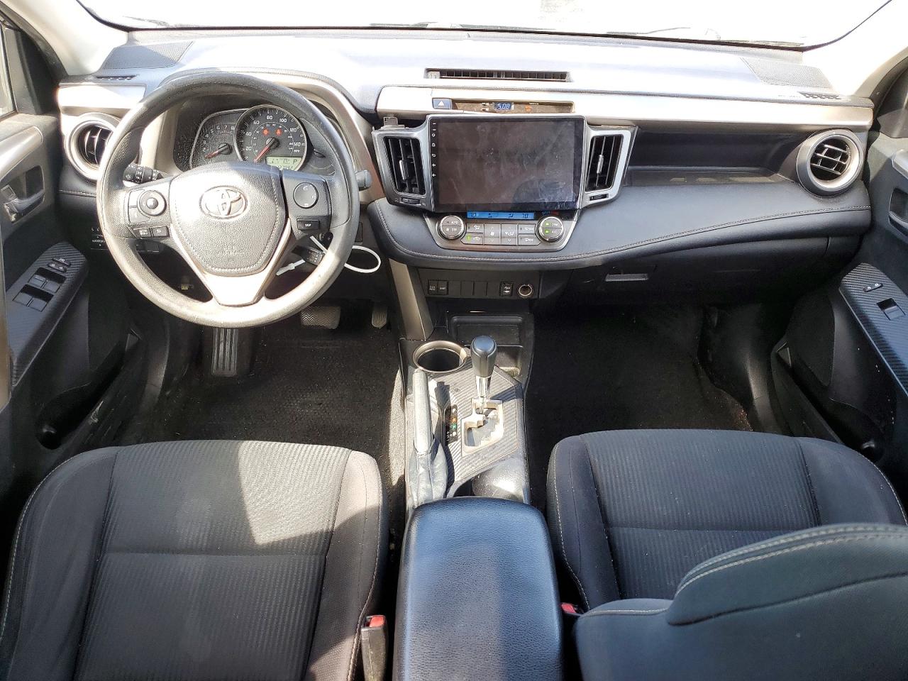 2014 TOYOTA RAV4 XLE photo 8