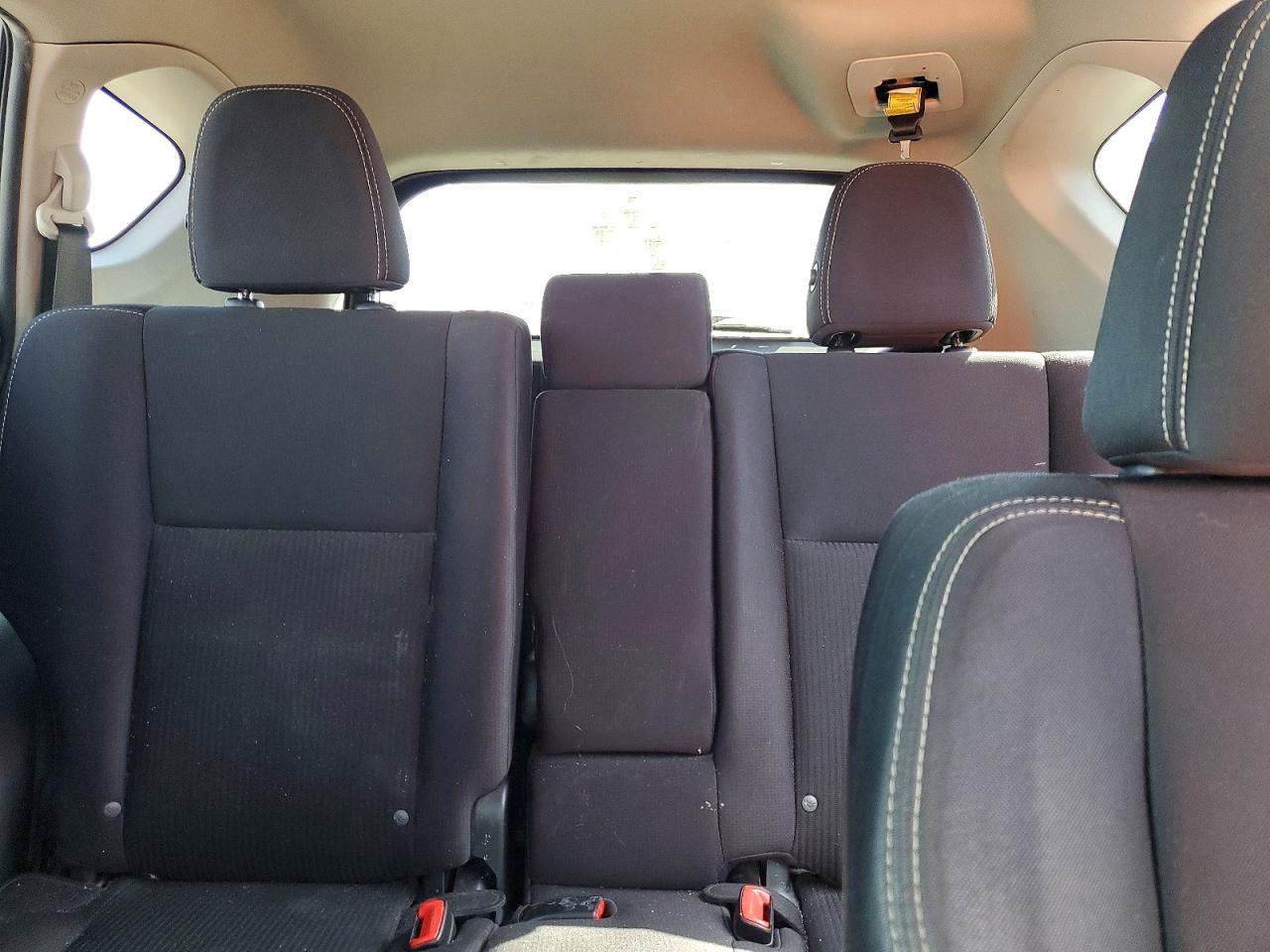 2014 TOYOTA RAV4 XLE photo 10