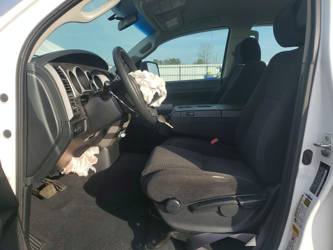 2010 TOYOTA TUNDRA GRADE photo 13