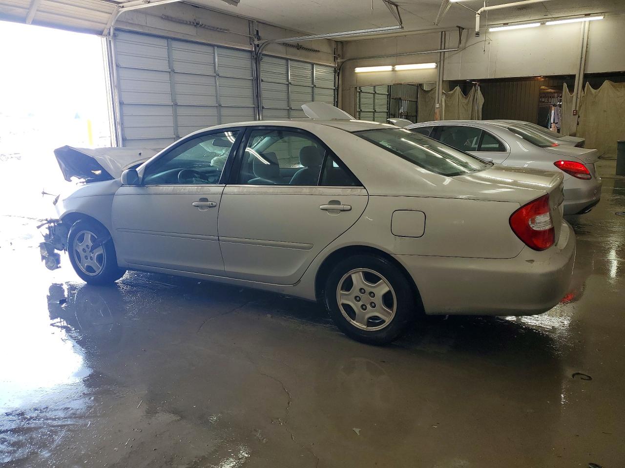 2003 TOYOTA CAMRY LE V6 photo 4