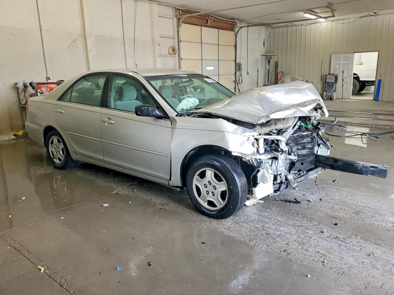 2003 TOYOTA CAMRY LE V6 photo 10